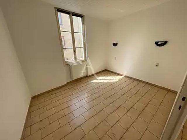 Nîmes 30000 Location appartement 2 pièces t2