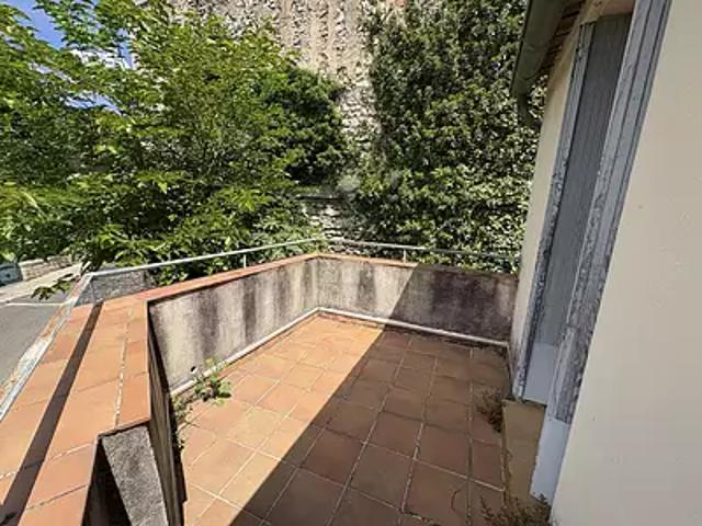 Nîmes 30000 Location appartement 2 pièces t2 terrasse