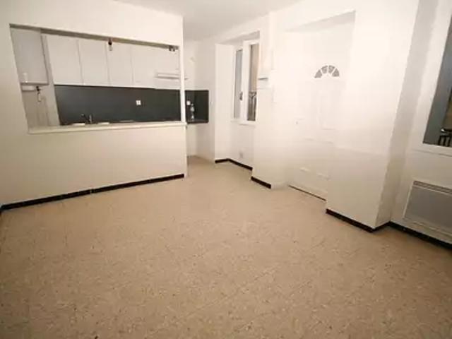 Nîmes 30000 Location appartement 3 pièces t3