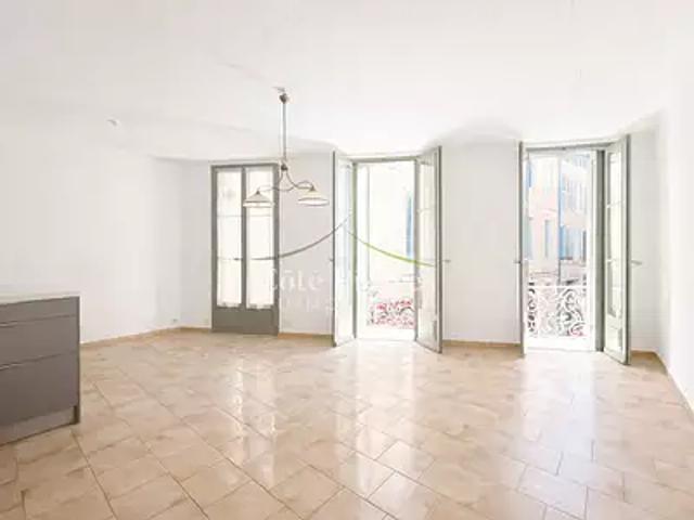 Nîmes 30000 Location appartement 3 pièces t3