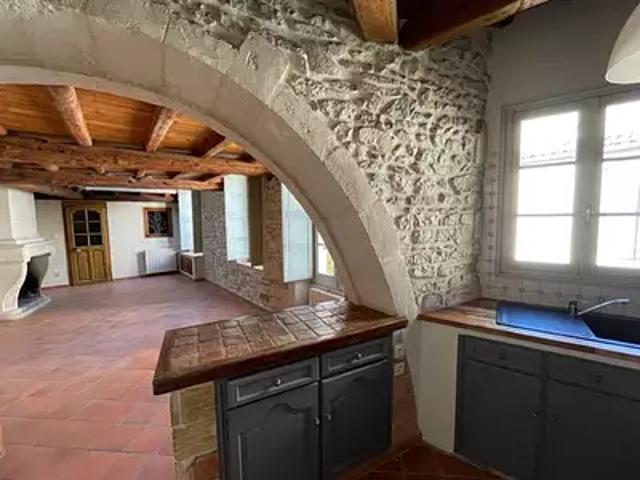 Nîmes 30000 Location appartement 3 pièces t3