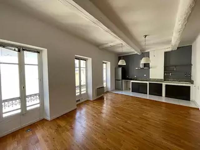 Nîmes 30000 Location appartement 3 pièces t3 au dernier étage
