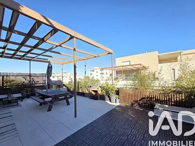Nîmes 30900 Achat / Vente appartement 3 pièces t3 au dernier étage parking