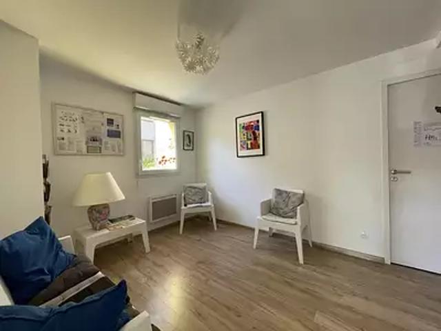 Nîmes 30900 Achat / Vente divers 3 pièces