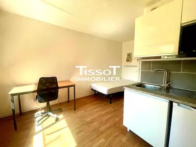 Nîmes 30900 Location appartement 1 pièce t1 parking