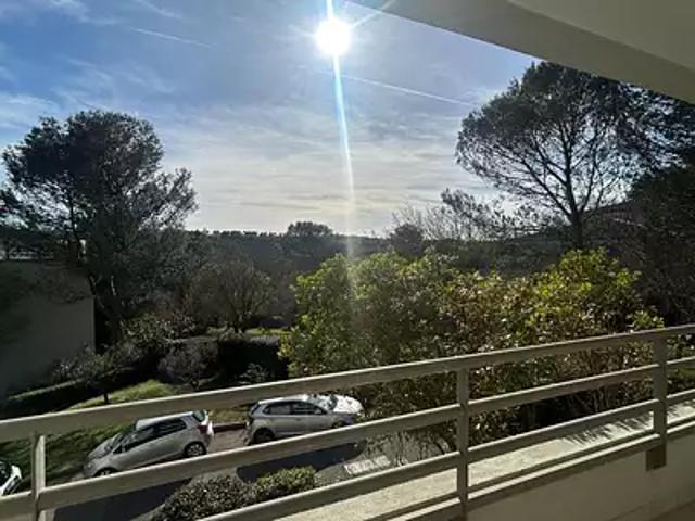 Nîmes 30900 Location appartement 2 pièces t2 balcon