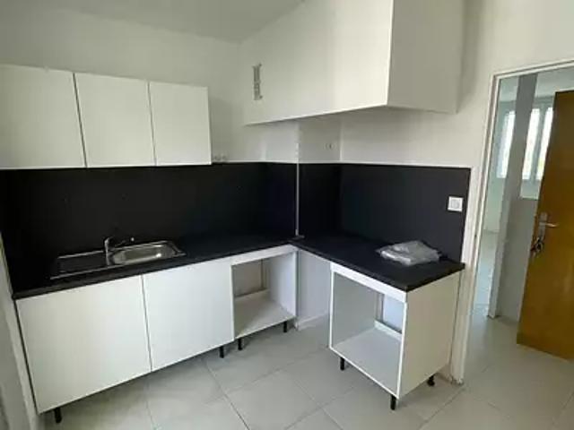Nîmes 30900 Location appartement 3 pièces t3