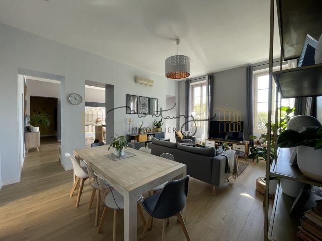 NIMES AVENUE CARNOT NOTRE DAME SPLENDIDE T5 AVEC BALCON LOUE MEUBLE