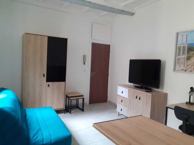 NIMES CENTRE GAMBETTA/FACULTÉ VAUBAN T1 Meublé de 18.4 m2