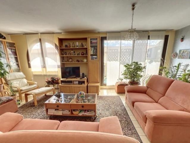 Nîmes centre, secteur bas Jean Jaurès, appartement duplex, 3 chs, 4ème/5 av. asc terrasse & parking