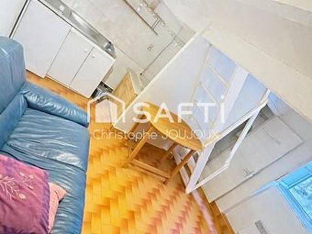 NÎMES CENTRE Studio meublé loué Idéal investisseur