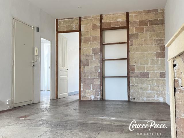 NIMES CENTRE QUARTIER CARNOT P3 62M2 AVEC CAVE ET TERRASSE S