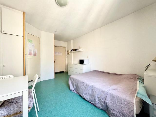NIMES / DAUDET STUDIO MEUBLE
