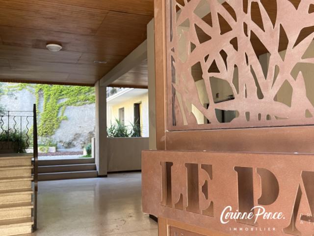 NIMES JEAN JAURES P3 90M2 AVEC TERRASSE ASCENSEUR CAVE ET
