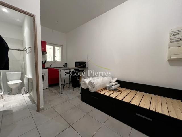Nîmes jean JAURES Studio Meublé