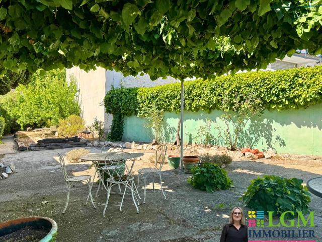 NIMES MAISON 141 m² AVEC FORT POTENTIEL USAGE MIXTE
