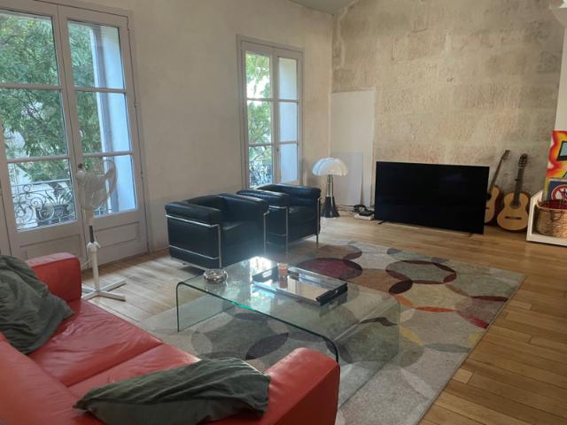 NÎMES MAISON CARRÉE | Duplex d'exception avec terrasse