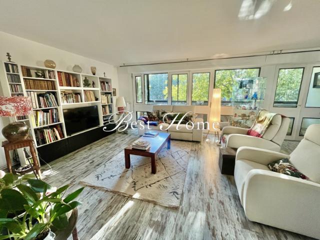 NIMES POMPIDOU APPARTEMENT P4 124M2 AVEC GRAND BALCON ET LOG