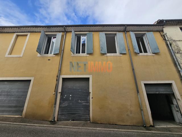 NIMES: PROCHE MAISON CARREE