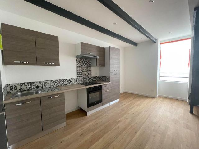 NIMES PROCHE RUE RANGUEIL APPARTEMENT T3 NEUF AVEC TERRASSE ET GARAGE