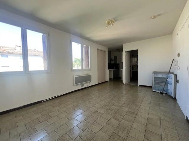 Nîmes, quartier Jean Jaurès, studio 23m² avec grenier 12m²