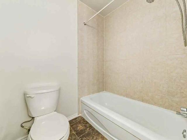 Nine and Five Apartments 1 Bedroom Apartment for Rent at 9615 123 Ave Nw, Edmonton, AB T5G 0V5 Delton