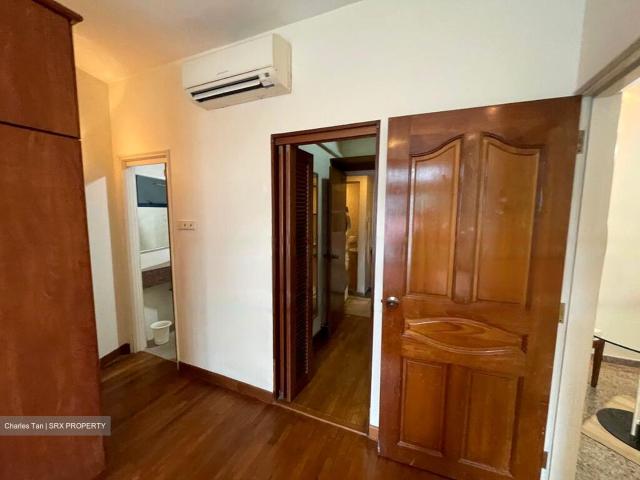 Nineteen Shelford Road D11, Condominium