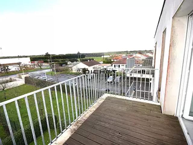 Niort 79000 Achat / Vente appartement 2 pièces t2 au dernier étage parking