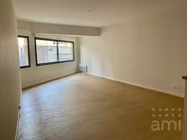 Niort 79000 Achat / Vente appartement 2 pièces t2 parking