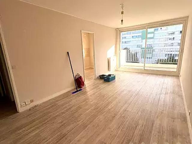Niort 79000 Location appartement 2 pièces t2 cave parking