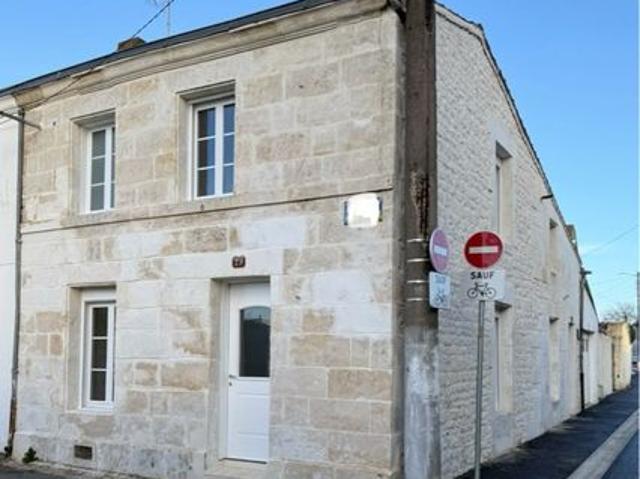 Niort maison de ville entièrement rénovée