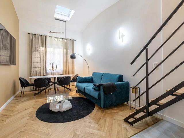 Nice Musiciens 2 Pièces Type Loft entièrement rénové et. 62m² Nice