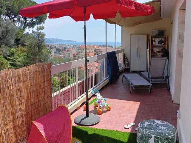 NICE MAGNAN: RARE ! BEAU 4 P DERNIER ETAGE 2 GRANDES TERRASSES, CAVE ET GARAGE