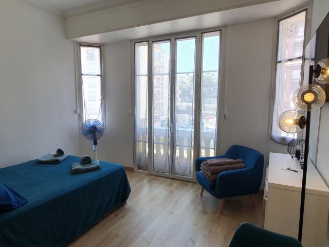 NICE MAGNAN STUDIO MEUBLÉ 26 m2 BAIL ÉTUDIANT
