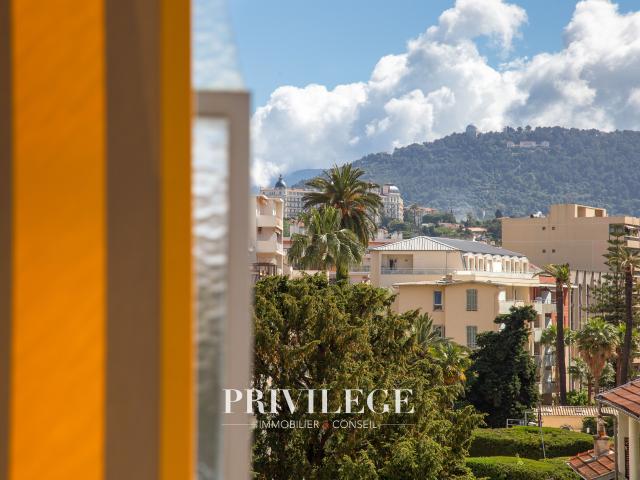 Nice Mantega/Évêché | 2 pièces lumineux, terrasse, vue dégagée