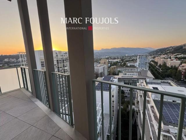 Nice Méridia T3 dernier étage, vue mer et montagnes, terrasse et parking