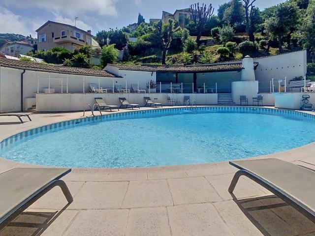 NICE MONT ALBAN SUPERBE 3 PIÈCES MEUBLÉ DE 84 M² À LOUER TERRASSE & JARDINET PISCINE GARAGE FERMÉ CALME ABSOLU