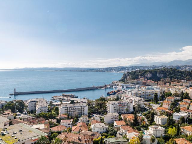 Nice Mont Boron Magnifique 3 pièces de 75 m² avec terrasse et vue panoramique