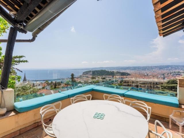 NICE MONT BORON VILLA DE 140 M² A VENDRE PISCINE TERRAIN DE 475 M² VUE MER PARFAIT ÉTAT PROCHE COMMODITÉS
