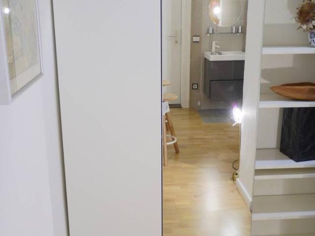 Nice, neat suite in Prenzlauer Berg with shared kitchen, Berlin Amsterdam Apartments for Rent