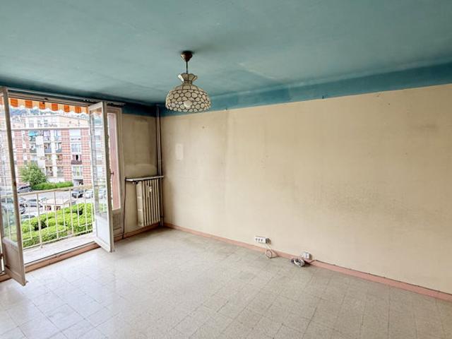 Nice nord 2 pièces de 42 m2 avec balcon, parking et cave