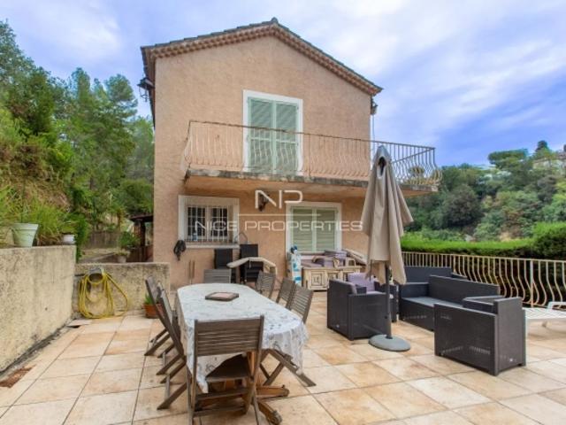 Nice Nord, maison familiale, 5/6 pièces, 2000 m² de terrain