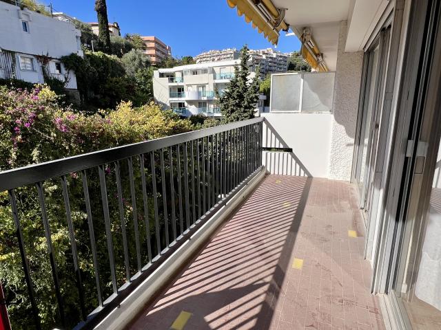 NICE OUEST Napoléon III / Lanterne: Appartement 3 Pièces 60m2, Terrasse, Piscine, Gardien, Vues Mer et Jardin