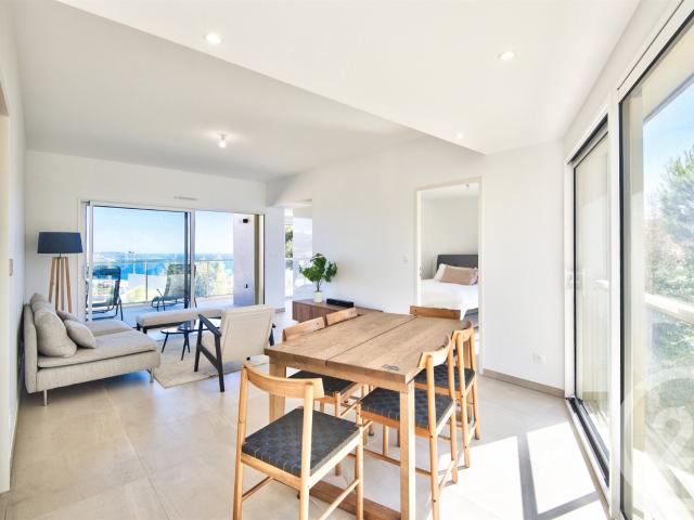 Nice Ouest: Appartement 3 pièces avec terrasse et vue mer. 69m² Nice
