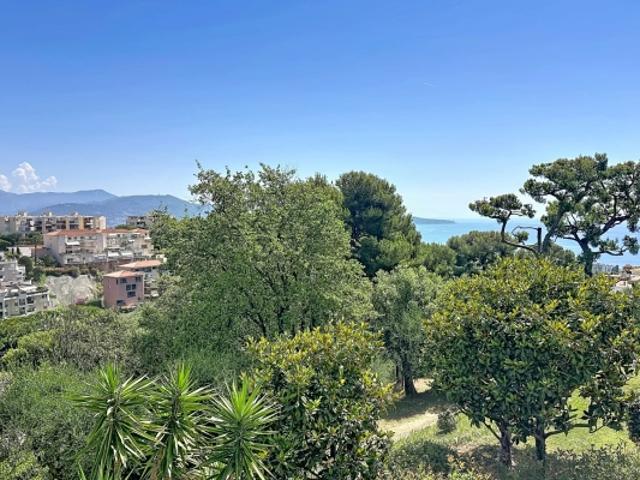 NICE OUEST LANTERNE