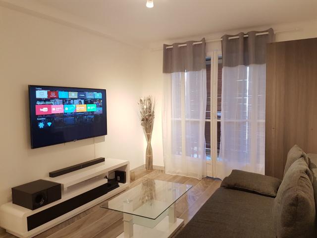 nice ouest / proche ferber superbe 2 pièces meublé de 41m2 au 1er étage location septembre a juin