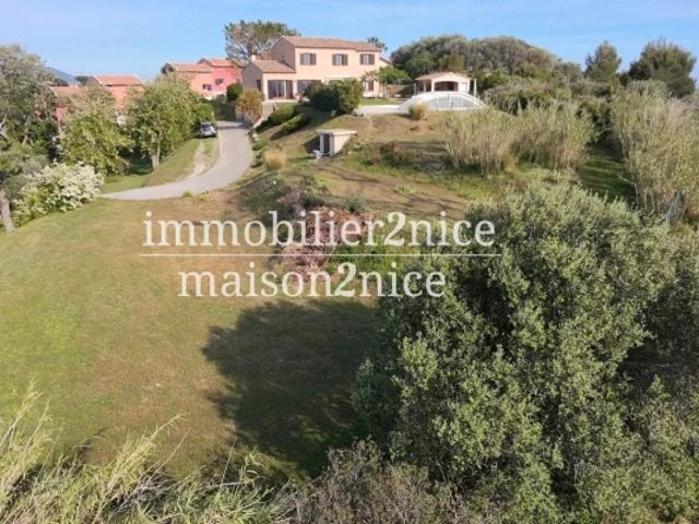 Nice Ouest – Superbe propriété 185m2 sur terrain plat dominant 5000m2