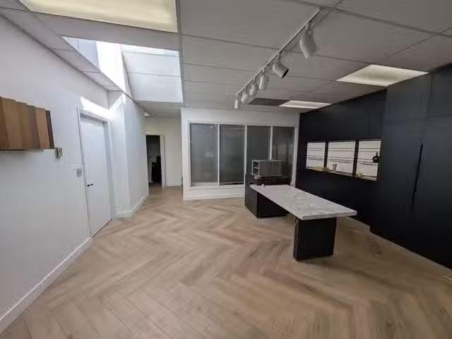 Nice Office for lease in Richmond, Richmond, 263 13986 Cambie.