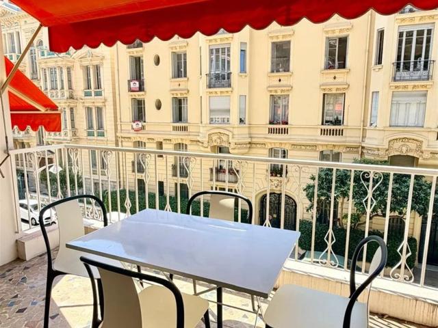 Nice – Avenue des Fleurs 3 pièces terrasse 63m² Nice