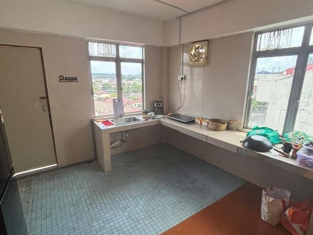 Nice and cozy room in seri kembanganprivate room only @rm512️walking distance to mrt